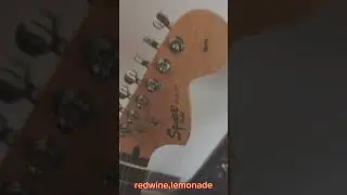 kicking this song around 🍷🍋🧊👟 #singersongwriter #rnb #guitar #music