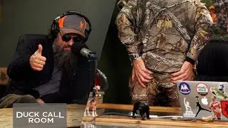 Uncle Si Isn't Afraid To Show You The Work On His Cheeks | Duck Call Room #298