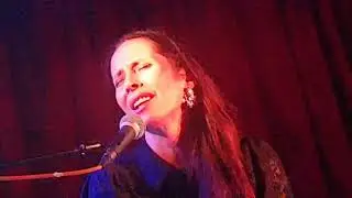 NERINA PALLOT at Ramsgate Music Hall, Ramsgate, 29-11-25 (4)