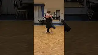 Universitango.com - Pablo & Ludmila - Waltz - Argentine Tango