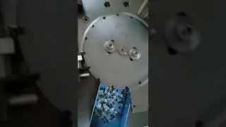 TO-92 Automatic Transistor Lead Cutting And Forming Machine With Feeder bowl