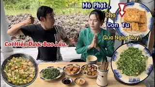 Hôm nay Mẹ và Vợ Nấu Món Chay Cho gia đình. Như Mỹ Linh gặp KaNi Tèo 69 hoài, còn thêm Mỹ Trinh nữa.