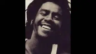 Tonton David   Il marche Seul