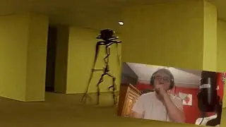 Bro I thought my computer shut down( trying out the back rooms) scary game!
