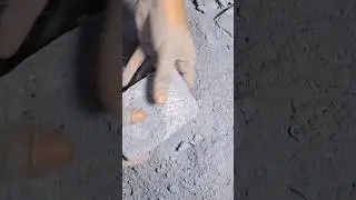#ASMRChalkCrushing #PowderyChalk #SoftChalk #ASMRRelaxation #SatisfyingSounds #ChalkASMR #BlueChalk
