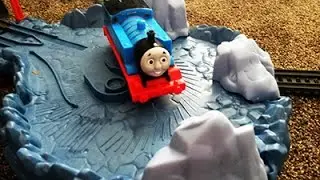Thomas The Train Trackmaster Close Call Cliff Set Adventure