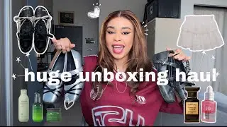 UNBOXING EVERYTHING I BOUGHT IN CHINA + YESSTYLE HAUL + VLOG 🇨🇳⭐️✨