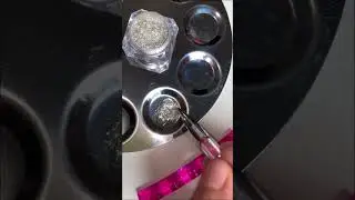 Loose pigment to a liquid liner ✨💎🩶 #makeuphacks #makeuptips #eyeliner #makeuptutorial #makeup