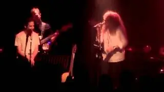 אביב גפן ונורית גלרון - אתה פה חסר לי+גאון - מתוך הופעה בזאפה תל אביב - 2015
