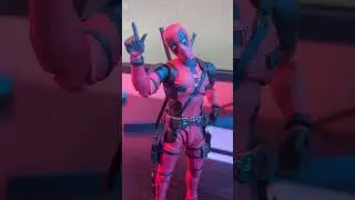 average Deadpool experience #marvel #actionfigures #spiderman #funny #viralvideo #marvellegends