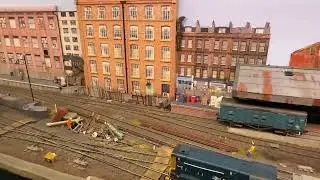 Bahnhofs- und Gleisanschluss-Diorama.