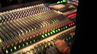 Erg aktieve mixer van Antwerp Gipsy-Ska Orkestra