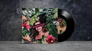 Entracte Twist &ndash; Christine Young. Garage rock single from vinyl.