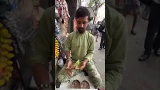 Sweet Paan Magic: Watch the Artful Preparation!