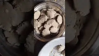  Bihari.  Bajara ka khasta.....🥰🥰🥰🥰