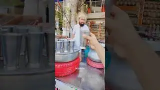 Famous Gond kathira sharbad of peshawar streets.