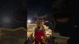 ONCE UPON A CHRISTMASTIME PARADE | Mickey&rsquo;s Very Merry Christmas Party | Walt Disney World
