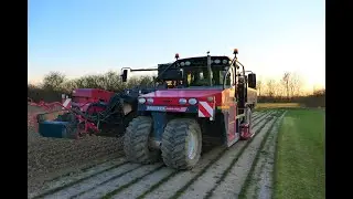 Hightech bei der Rollrasenernte/ Brouwer 4000- 16R