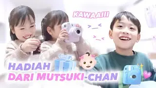 KADO BUAT MAS NATSUKI DAN MBAK RITSUKI DARI MUTSUKI CHAN BESTI 