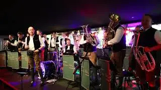 Dem Land Tirol die Treue (Florian Pedarnig) - Die Original Gr&uuml;ne Felder Musikanten Veldhoven, NL)