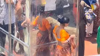 Girl change in open |ganga snan in open | #gangasnan2025 #ganga #usa #america #losangeles #christmas
