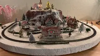 Z Scale Christmas Tabletop Layout