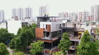 Inside Noida&rsquo;s Modern Home Where Nature Flows In (House Tour)