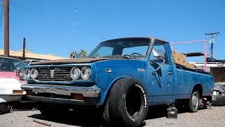 The Sky is Blue🌥| Toyota Hilux +1979 Toyota Corolla Liftback