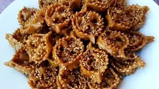 chebakia sans  levure et sans oeuf  شباكية هشيشة بلا بيض و بلا خميرة