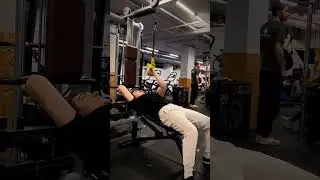 Hammer curls with no vertical load on a back. #exercise #armwrestling #gym