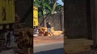 We are sending jackfruit wood blocks to the Tulungagung(indonesia)depot for export to Vietnam#viral