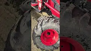 1st major break with my cs2520 kioti broke an axle ..but its under warranty..make a video when fixed