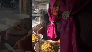 Menikmati makanan khas Curup Mie Celor...Bu Budin Mie Celor Legen di Kota Curup
