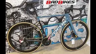 Focus Izalco Max Disc 9.7 Carbon SRAM Force eTap AXS Easton EC90 Aero DT Swiss ARC Rennrad 2021