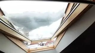 How to clean skylight windows: the fun way on a snowy day