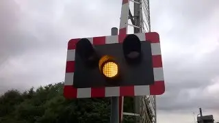 Clay Mills: Burton-upon-Trent - Level Crossing