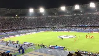Live is life - Entrata in campo Napoli