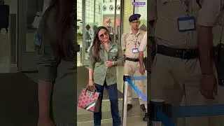 Rani Mukherjee Spotted at Airport
