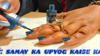 Dinner ka wait ho raha hai 🍽️aur main table par baithe-baithe nail art kar rahi hun❤️