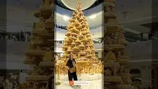 Christmas Gingerbread Tree by DIOR   #dubai #christmas #dior #theme #dubaimall #dxb #christmastree