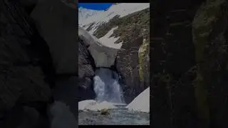 Most beautiful place 🤩🥀 kashmir valley 🌲🚘 #narankaghan #kpk #green #mountain #explore #pakistan