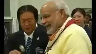 PM NARENDRA MODI vist japan 2016 | playing flute and beating drum