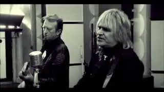 'Hurt' - Exclusive Studio Session Performance