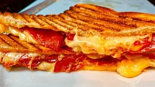 Pepperoni and Cheese Toastie - the perfect toasted sandwich for pizza lovers