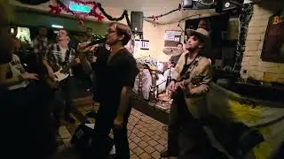Lonely Boy by The Black Keys | Cover by Last Cats On Earth @ Shamrock Munich