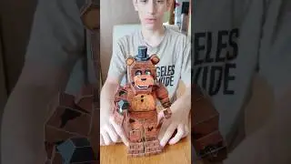 Freddy Fazbear papercraft dramatic