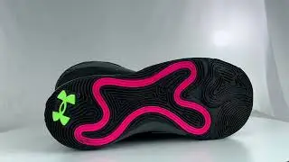 T&ecirc;nis Under Armour Basket Dagger Preto e Rosa