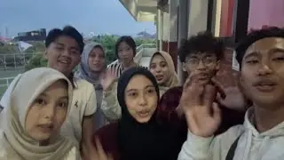Communicating English D1/Group 09 - Future Career