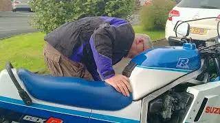 Suzuki seven Fifity slabbie is stuck in my garge for over a year. Problems with out of date fuel .