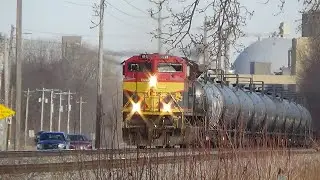 CPKC 576 252 and 253 at south yard limits Nahant February 2, 2026